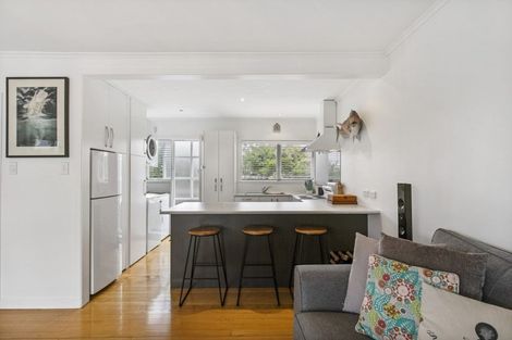 Photo of property in 1/318 Beach Road, Campbells Bay, Auckland, 0630