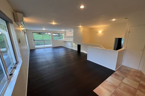 Photo of property in 2/288 Sunset Road, Windsor Park, Auckland, 0632