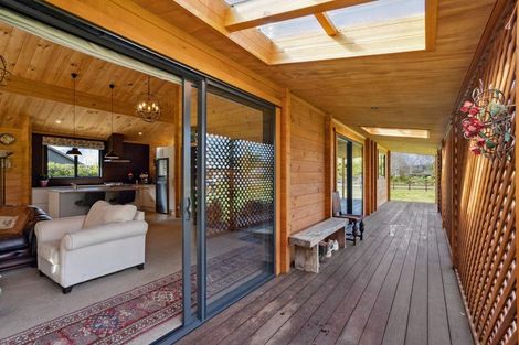 Photo of property in 10 Carlisle Street, Athol, 9793