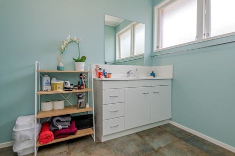 Photo of property in 4 Holdsworth Avenue, Milson, Palmerston North, 4414