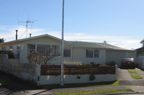 Photo of property in 13 Simon Place, Nawton, Hamilton, 3200