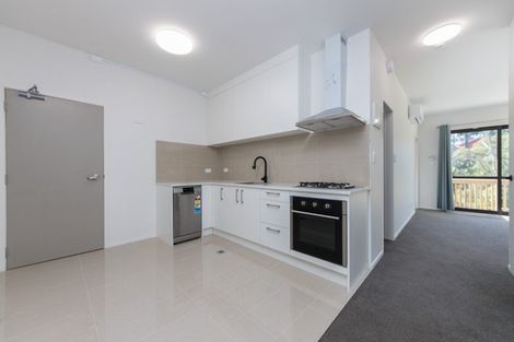 Photo of property in 7/14b Kaponga Crescent, New Lynn, Auckland, 0600