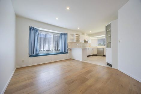 Photo of property in 21 Suncrest Drive, West Harbour, Auckland, 0618