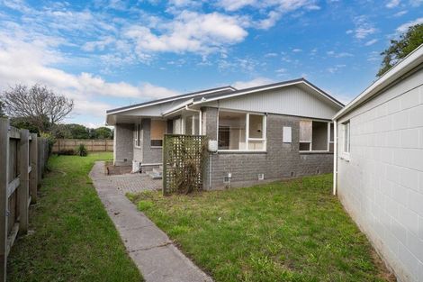 Photo of property in 22 Besant Place, Avondale, Christchurch, 8061