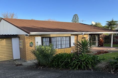 Photo of property in 1/15 Micawber Place, Mellons Bay, Auckland, 2014
