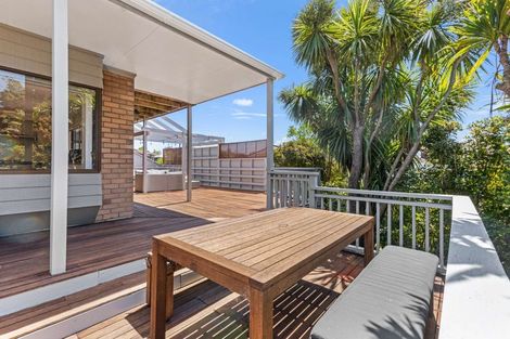 Photo of property in 58 Karina Road, Merrilands, New Plymouth, 4312