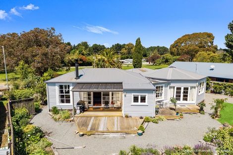 Photo of property in 22 Penfold Square, Leithfield, 7481