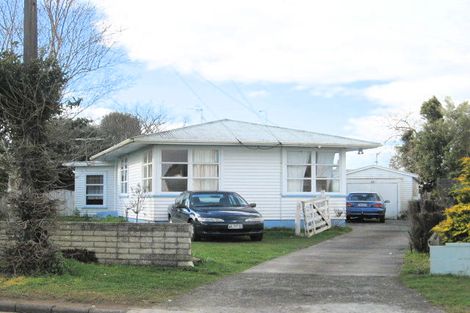 Photo of property in 11 Wilson Place, Papakura, 2110