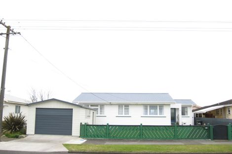 Photo of property in 10 Record Street, Fitzroy, New Plymouth, 4312