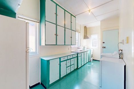 Photo of property in 9 Akatea Street, Berhampore, Wellington, 6023