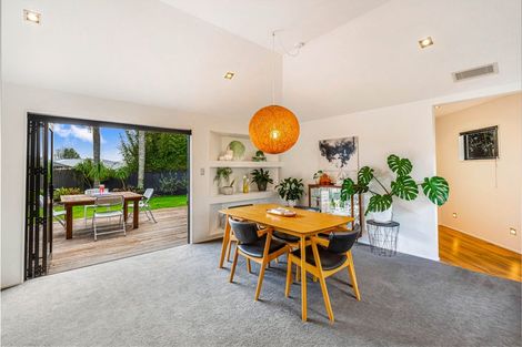 Photo of property in 19 Hamurana Place, Te Atatu Peninsula, Auckland, 0610