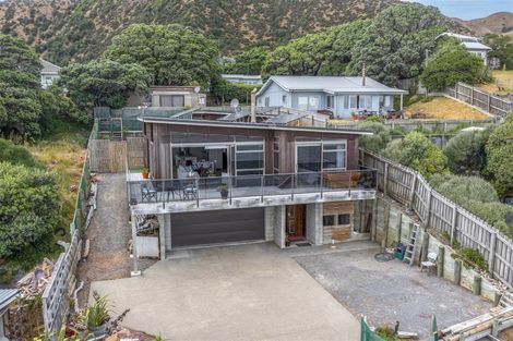 Photo of property in 24 The Parade, Paekakariki, 5034