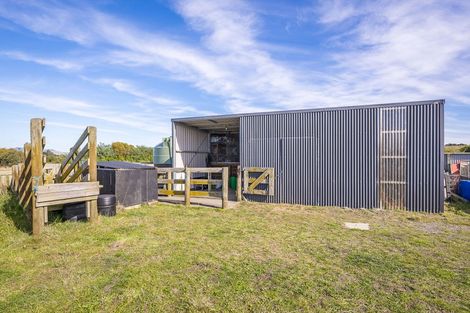 Photo of property in 21 Sandown Road, Te Horo Beach, Otaki, 5581