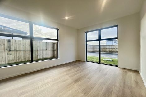 Photo of property in 1 Oakvale Lane, Halswell, Christchurch, 8025