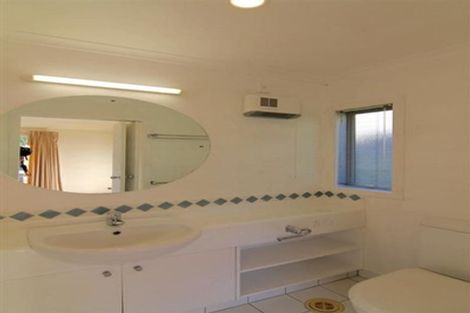 Photo of property in 20 Cinnabar Place, Westgate, Auckland, 0614