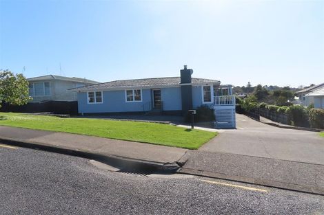 Photo of property in 2/66 Nelson Street, Howick, Auckland, 2014