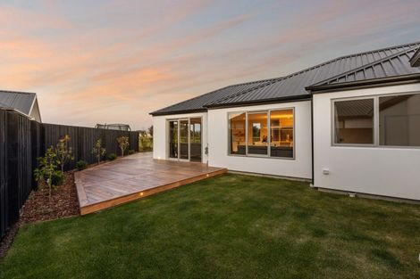 Photo of property in 2 Larissa Road, Halswell, Christchurch, 8025