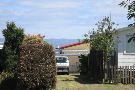 Photo of property in 150a Rangatira Road, Beach Haven, Auckland, 0626