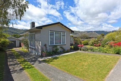 Photo of property in 163 George Street, Stokes Valley, Lower Hutt, 5019