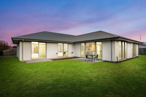 Photo of property in 3 Puketutu Grove, Motueka, 7120