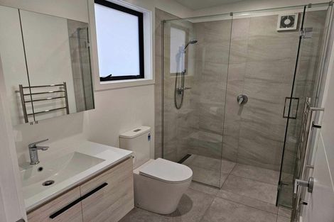 Photo of property in 114 Chevron Crescent, Whangamata, 3620