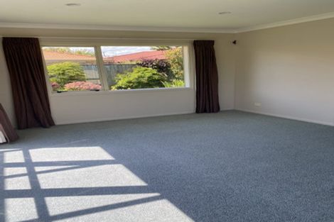 Photo of property in 18 Gilligan Close, College Estate, Whanganui, 4500