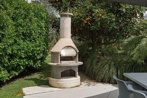 Photo of property in 11 Victoria Road, Westport, 7892