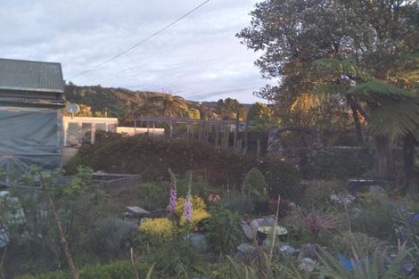 Photo of property in 1 Chamberlain Street, Waimangaroa, Westport, 7891