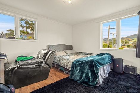 Photo of property in 28 Freyberg Avenue, Sawyers Bay, Port Chalmers, 9023