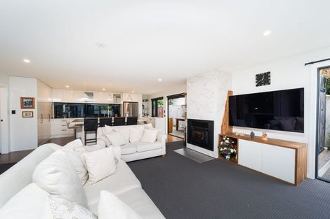Photo of property in 22 Colombo Street, Hokowhitu, Palmerston North, 4410