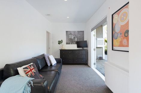 Photo of property in 225a Karori Road, Karori, Wellington, 6012