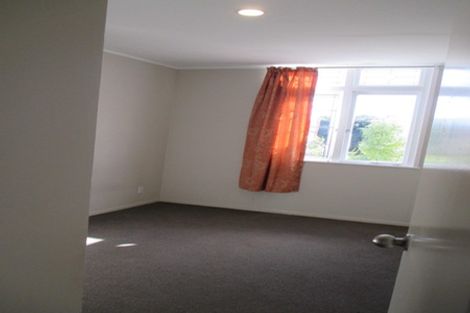 Photo of property in 40 Te Atatu Road, Te Atatu South, Auckland, 0610