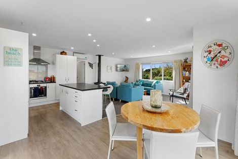 Photo of property in 24 Strathnaver Glen, Waikawa Beach, Levin, 5573