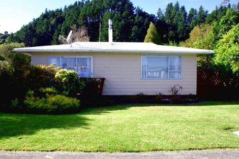 Photo of property in 5 Amokura Place, Whakatane, 3120