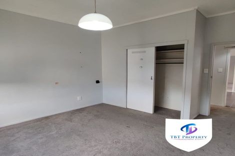 Photo of property in 12a Waiari Road, Conifer Grove, Takanini, 2112