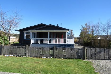 Photo of property in 6 Victory Street, Reefton, 7830