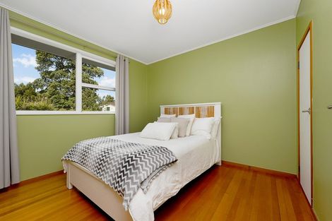 Photo of property in 60 Helena Street, Massey, Auckland, 0614