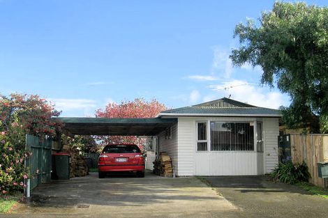 Photo of property in 2 Chums Road, Paraparaumu Beach, Paraparaumu, 5032