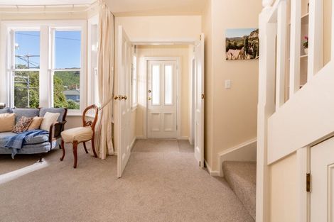 Photo of property in 13 West Road, Northland, Wellington, 6012