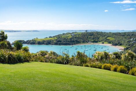Photo of property in 89 Nick Johnstone Drive, Waiheke Island, 1971