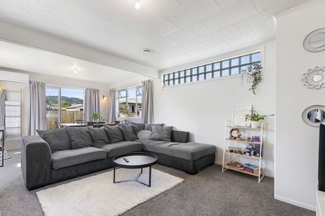 Photo of property in 8 Charles Road, Hannahs Bay, Rotorua, 3010