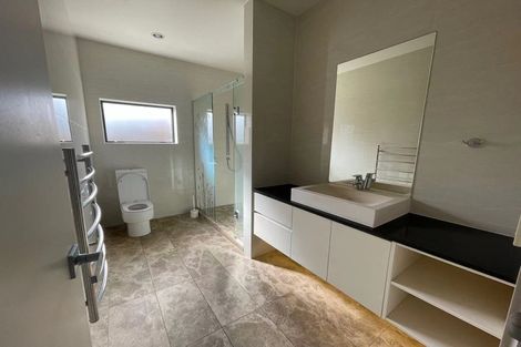 Photo of property in 86 Tiriwa Drive, Massey, Auckland, 0614