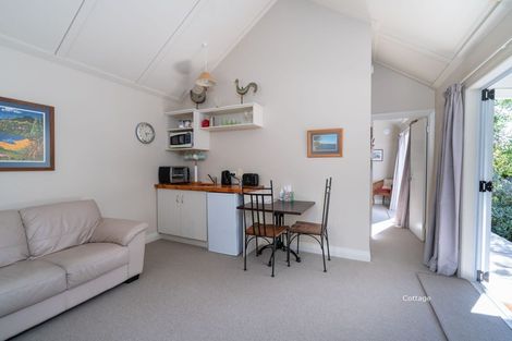 Photo of property in 8 Ramsay Drive, Acacia Bay, Taupo, 3385