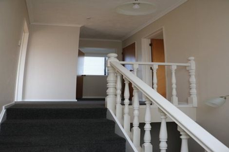 Photo of property in 17 Mcarthur Street, Terrace End, Palmerston North, 4410