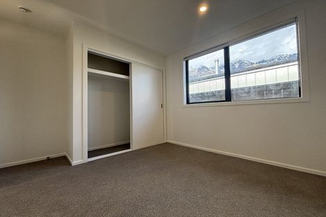 Photo of property in 37 Shelduck Road, Jacks Point, 9371