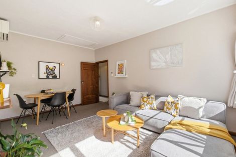 Photo of property in 16 Rodney Street, Northland, Wellington, 6012
