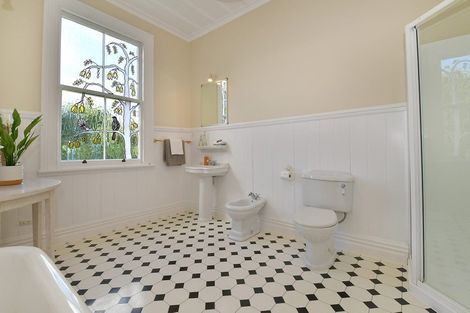 Photo of property in 14 Nelson Street, Helensville, 0800