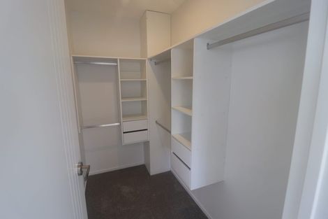 Photo of property in 18b Edgware Road, West Harbour, Auckland, 0618