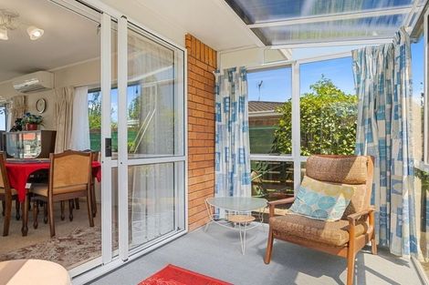 Photo of property in 14 Pemberton Crescent, Greerton, Tauranga, 3112