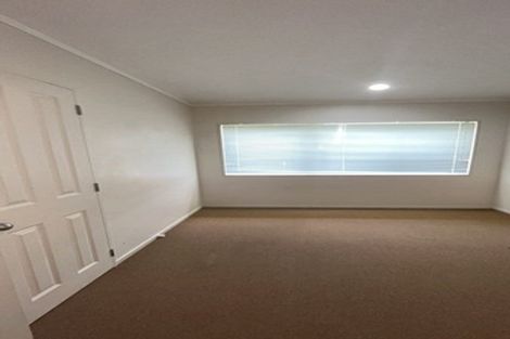 Photo of property in 26 Carlas Way, Ranui, Auckland, 0612